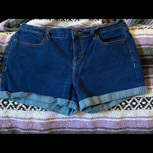 OldNavy dark wash blue jean shorts
